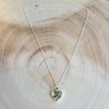 Kette mit herzförmigen Anhänger, Kleeblatt, Silberschmuck (.925er), 45cm, mit echter Blüte/Blume, Harz